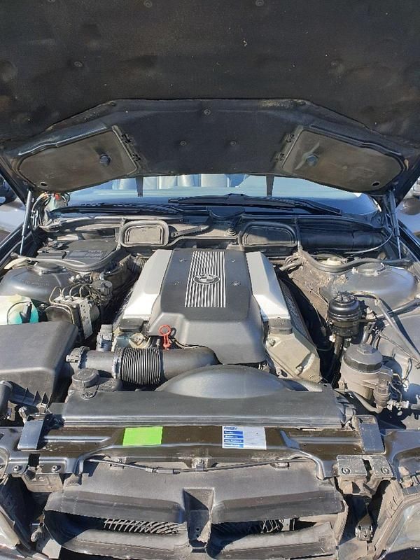 Gebraucht BMW 735 Basis 238 PS (175 kW) 1999 Schwarz Limousine