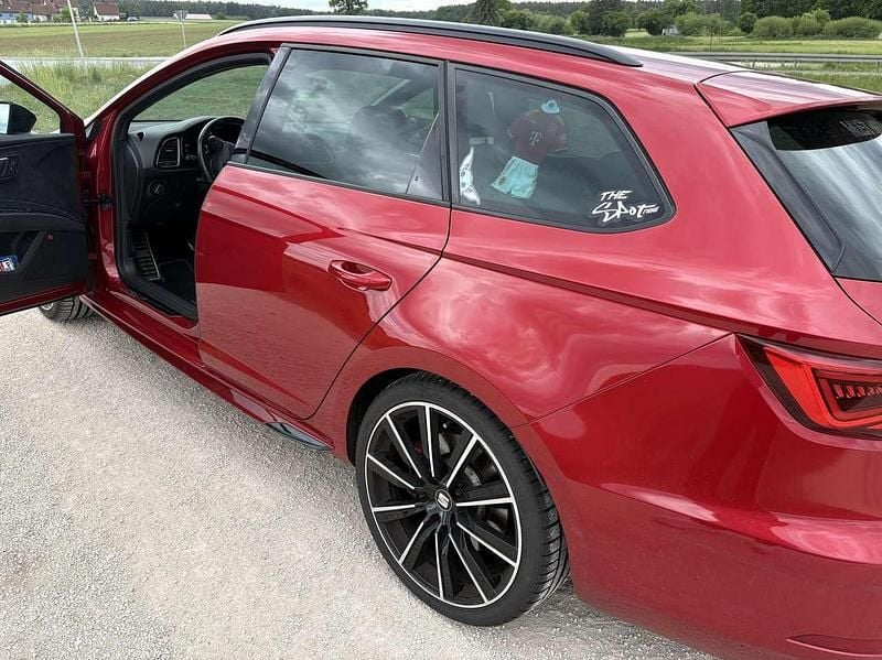 Gebraucht Seat Leon CUPRA 300 PS (220 kW) 2018 Rot Kombi