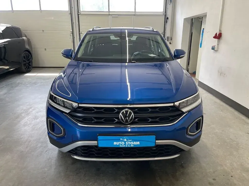 Gebraucht VW T-Roc Life 150 PS (110 kW) 2023 Blau SUV