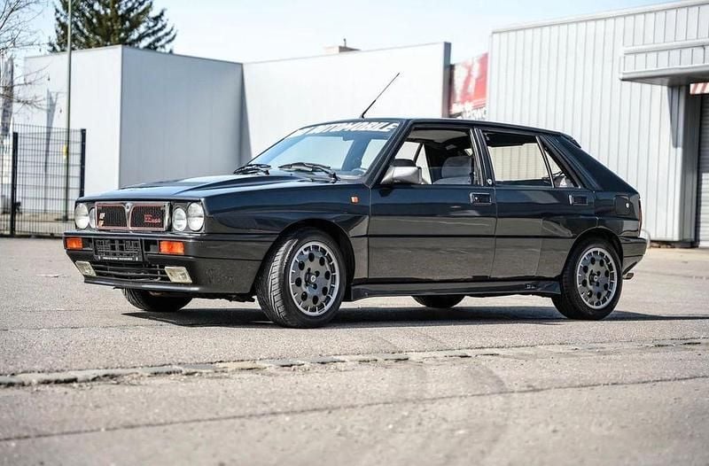 Usata Lancia Delta 196 CV (144 kW) 1989 Grigio Utilitaria