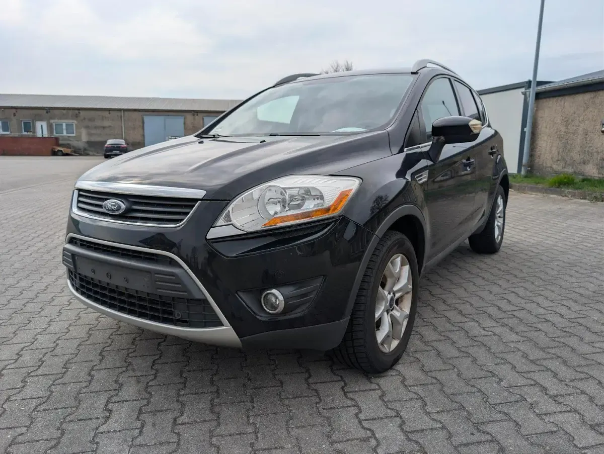 Gebraucht Ford Kuga 140 PS (102 kW) 2011 Schwarz SUV