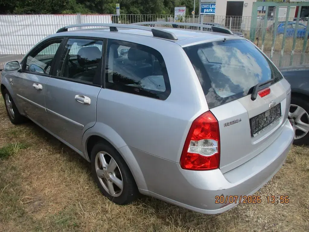 Gebraucht Chevrolet Nubira CDX 121 PS (88 kW) 2009 Silber Kombi