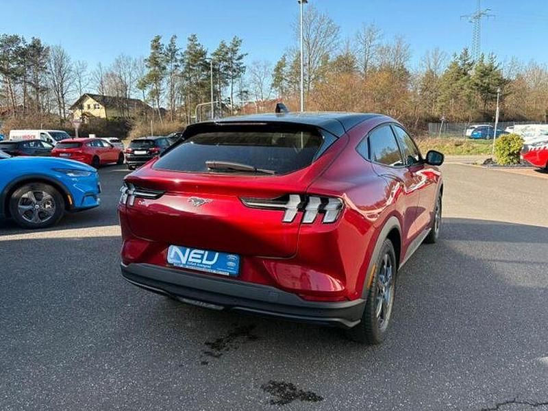 Gebraucht Ford Mustang Mach-E 197 kW (269 PS) 2021 Rot SUV