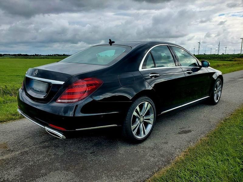 Schwarz Gebraucht 2017 Mercedes S400 AMG Limousine | 52.500 € (Fairer Preis) - Bild 1/4