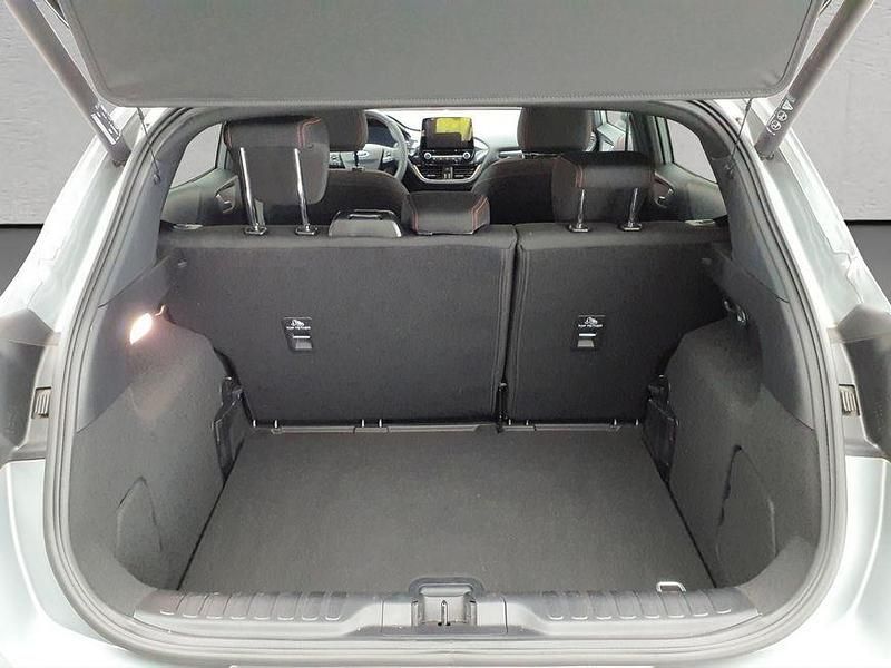 Gebraucht Ford Puma ST-Line 155 PS (114 kW) 2023 Solar silver metallic SUV