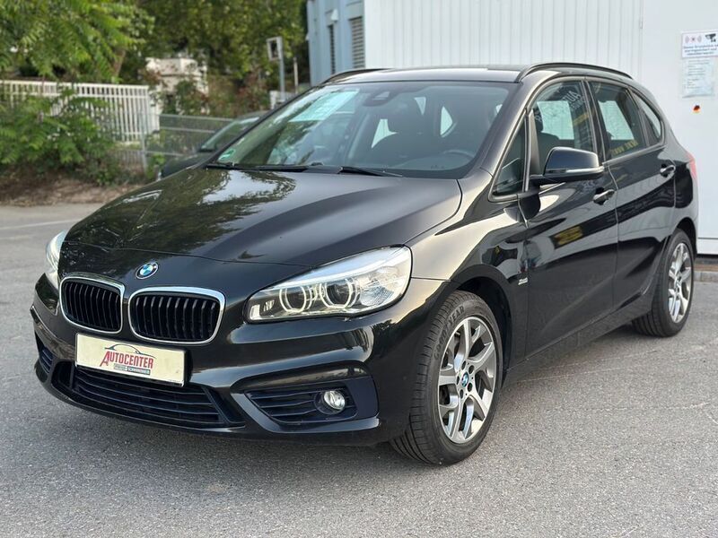 Schwarz Gebraucht 2016 BMW 220 Active Tourer Performance Van / Kleinbus | 9.990 € (Guter Preis) - Bild 1/4