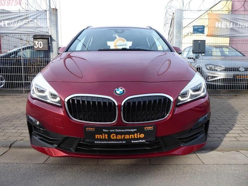 Gebraucht BMW 218 Advantage 140 PS (102 kW) 2019 Rot Kombi