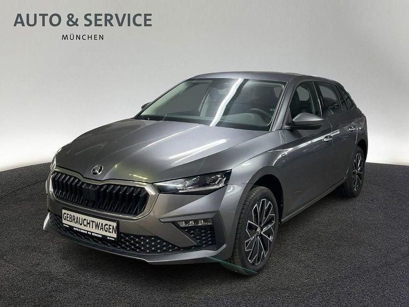 Grau Gebraucht 2024 Skoda Scala Drive Kleinwagen | 26.960 € (Fairer Preis) - Bild 1/4