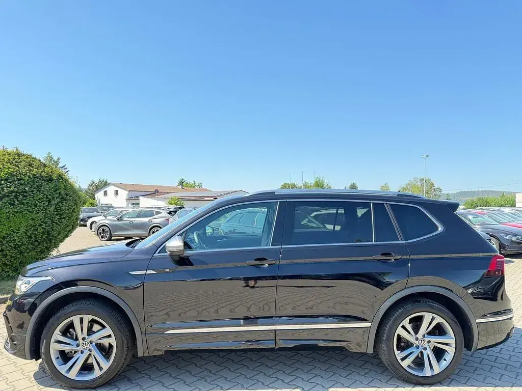 Gebraucht VW Tiguan Allspace R-line 190 PS (139 kW) 2022 Schwarz SUV