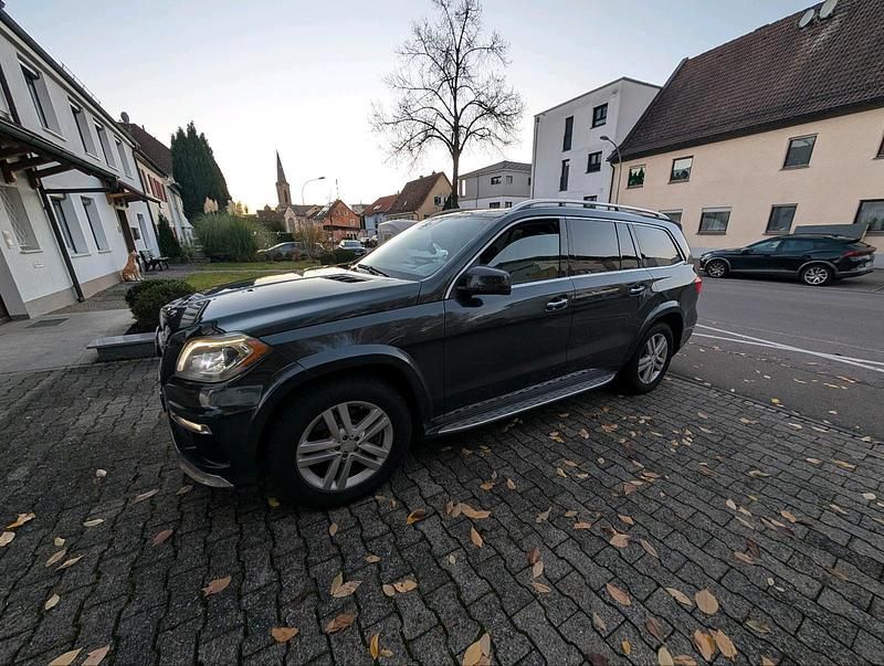 Grau Gebraucht 2013 Mercedes GL450 SUV | 18.000 € (Superpreis) - Bild 1/4