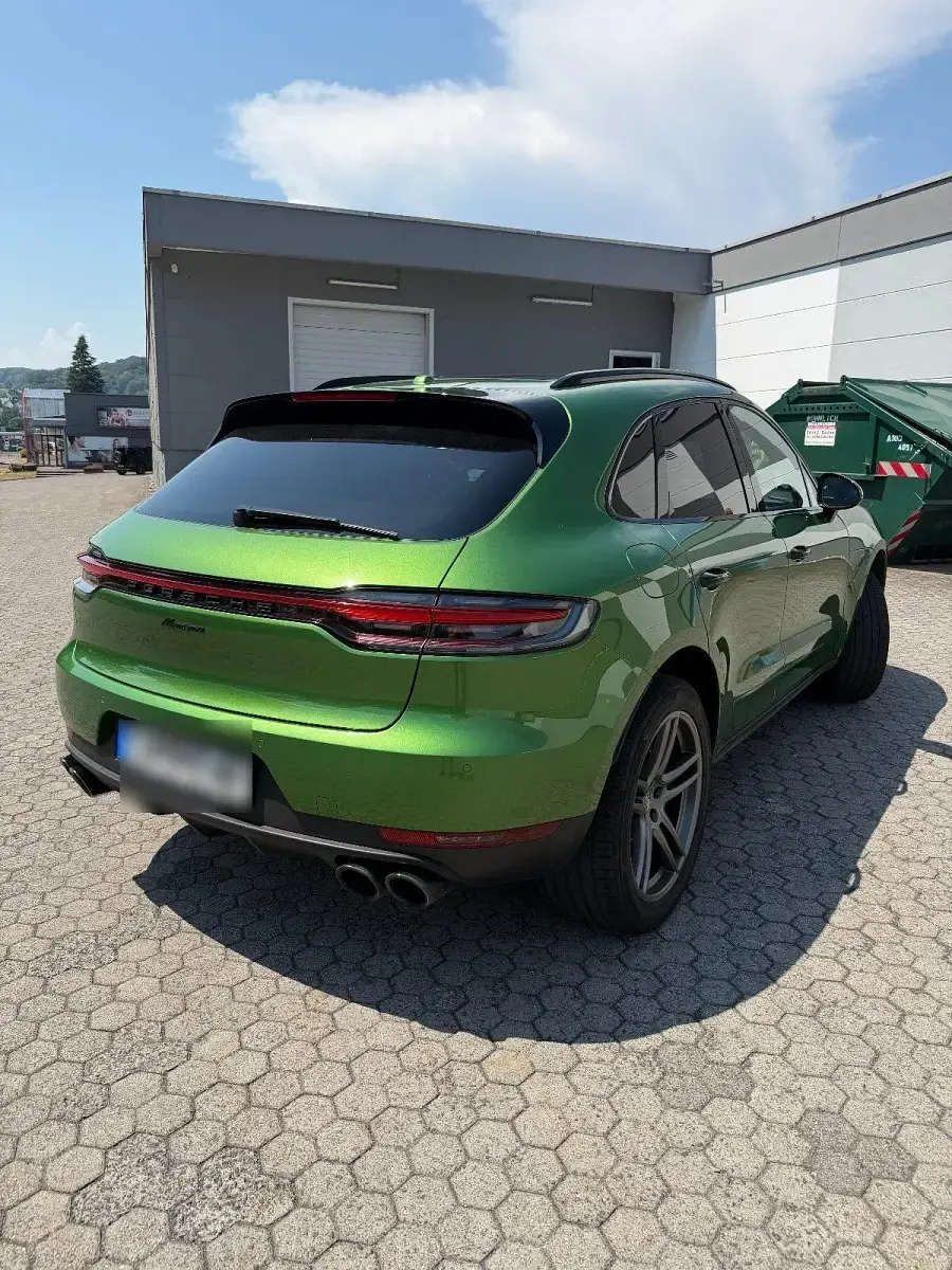 Gebraucht Porsche Macan 252 PS (185 kW) 2022 Grün SUV
