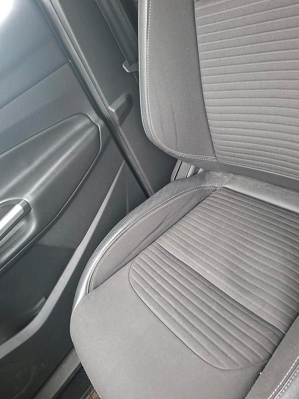 Gebraucht Ford Kuga Titanium 150 PS (110 kW) 2017 Grau SUV