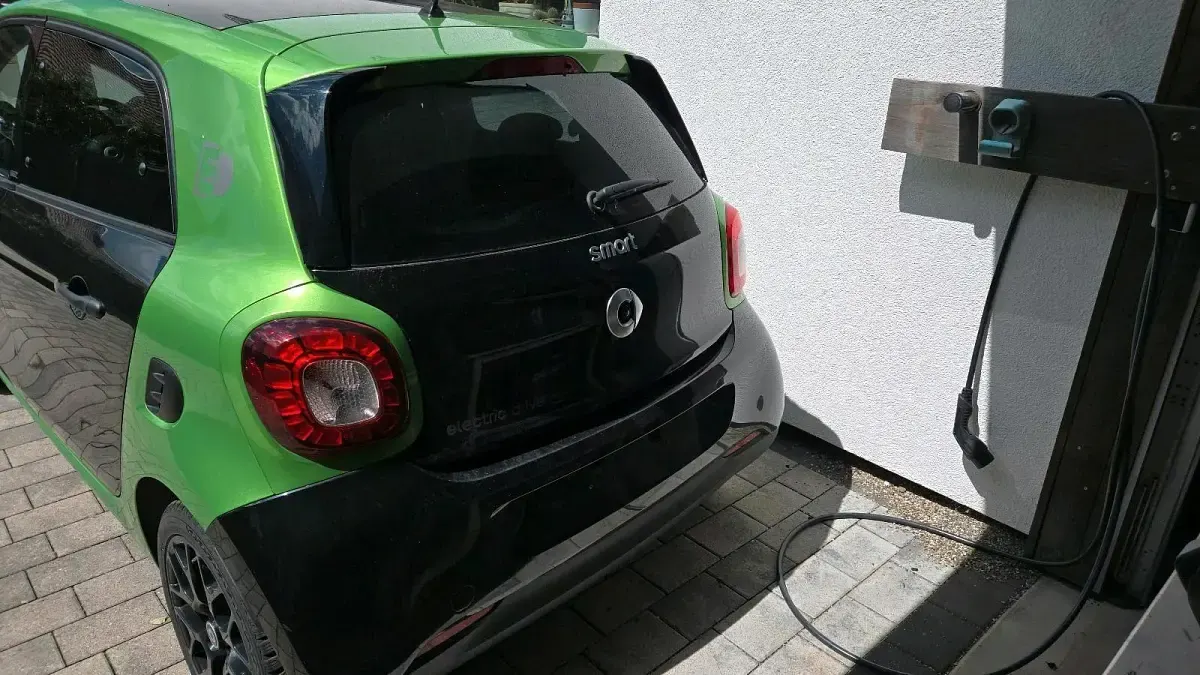 Gebraucht Smart ForFour Electric Drive Passion 58 kW (80 PS) 2021 Schwarz Kleinwagen
