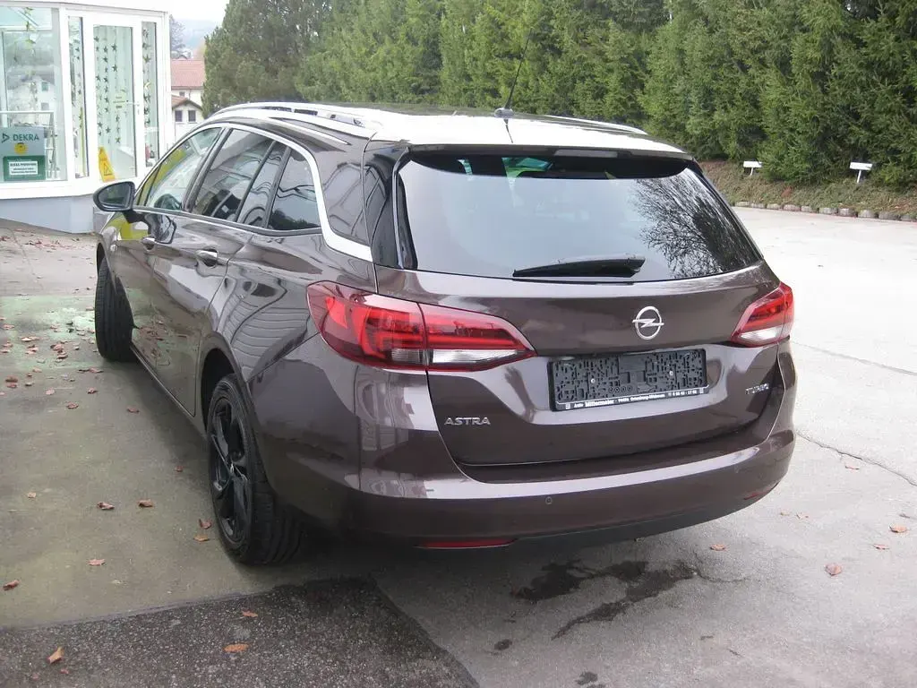 Gebraucht Opel Astra Active 150 PS (110 kW) 2018 Braun Kombi