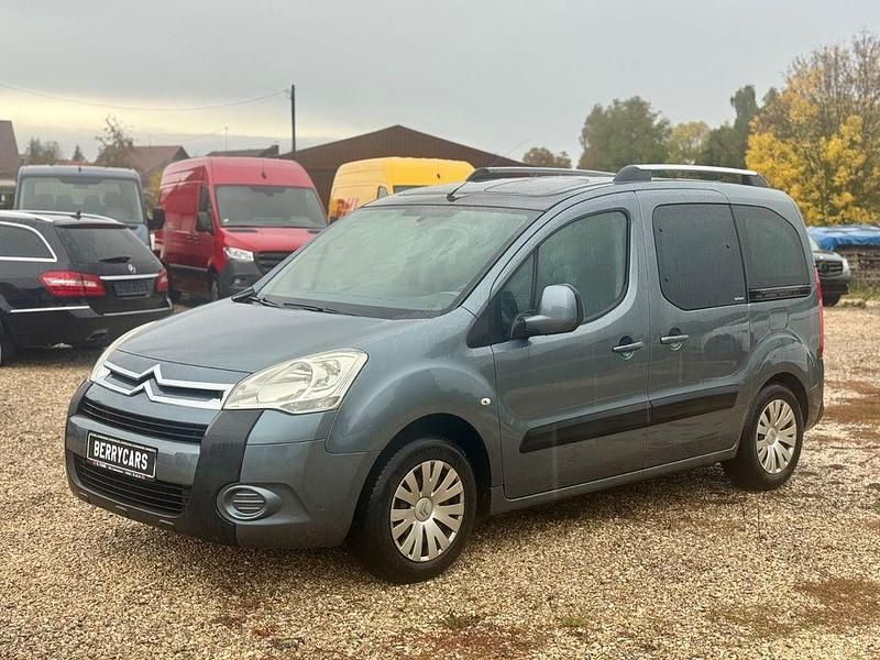 Grau Gebraucht 2011 Citroën Berlingo Van / Kleinbus | 3.490 € (Superpreis) - Bild 1/4