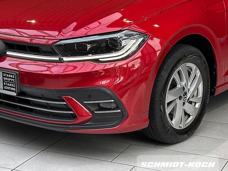 Gebraucht VW Polo Style 95 PS (69 kW) 2022 Rot Kleinwagen