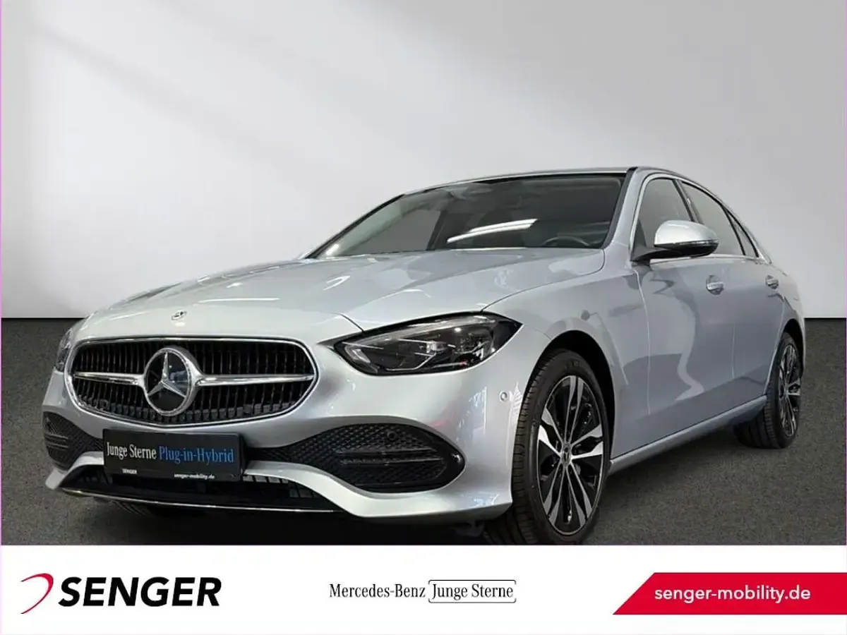 Gebraucht Mercedes C300e Avantgarde 313 PS (230 kW) 2025 Limousine