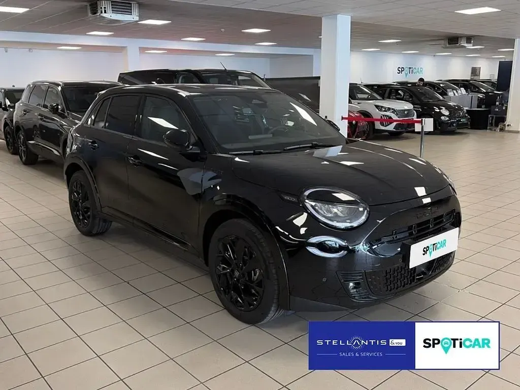 Gebraucht Fiat 600E Sport 114 kW (156 PS) 2026 Schwarz Limousine