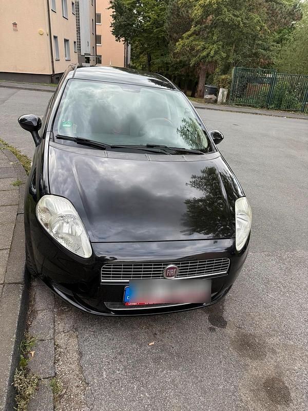 Schwarz Gebraucht 2009 Fiat Punto Kleinwagen | 1.999 € (Guter Preis) - Bild 1/4