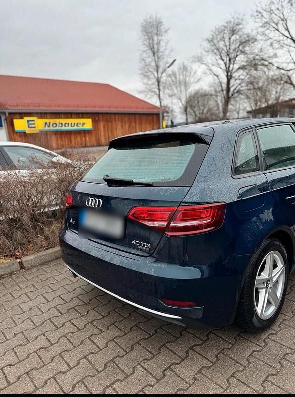 Second-hand Audi A3 Design 184 CP (135 kW) 2020 Albastru Berlinǎ