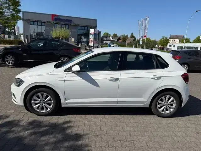 Gebraucht VW Polo Highline 95 PS (69 kW) 2018 Weiß Kleinwagen