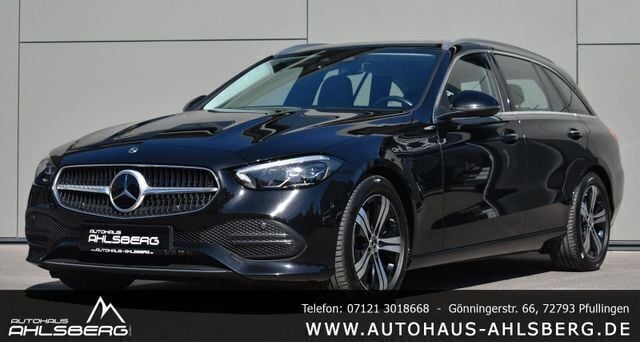 Obsidianschwarz lack Gebraucht 2022 Mercedes C220 Avantgarde Kombi | 24.900 € (Guter Preis) - Bild 1/2