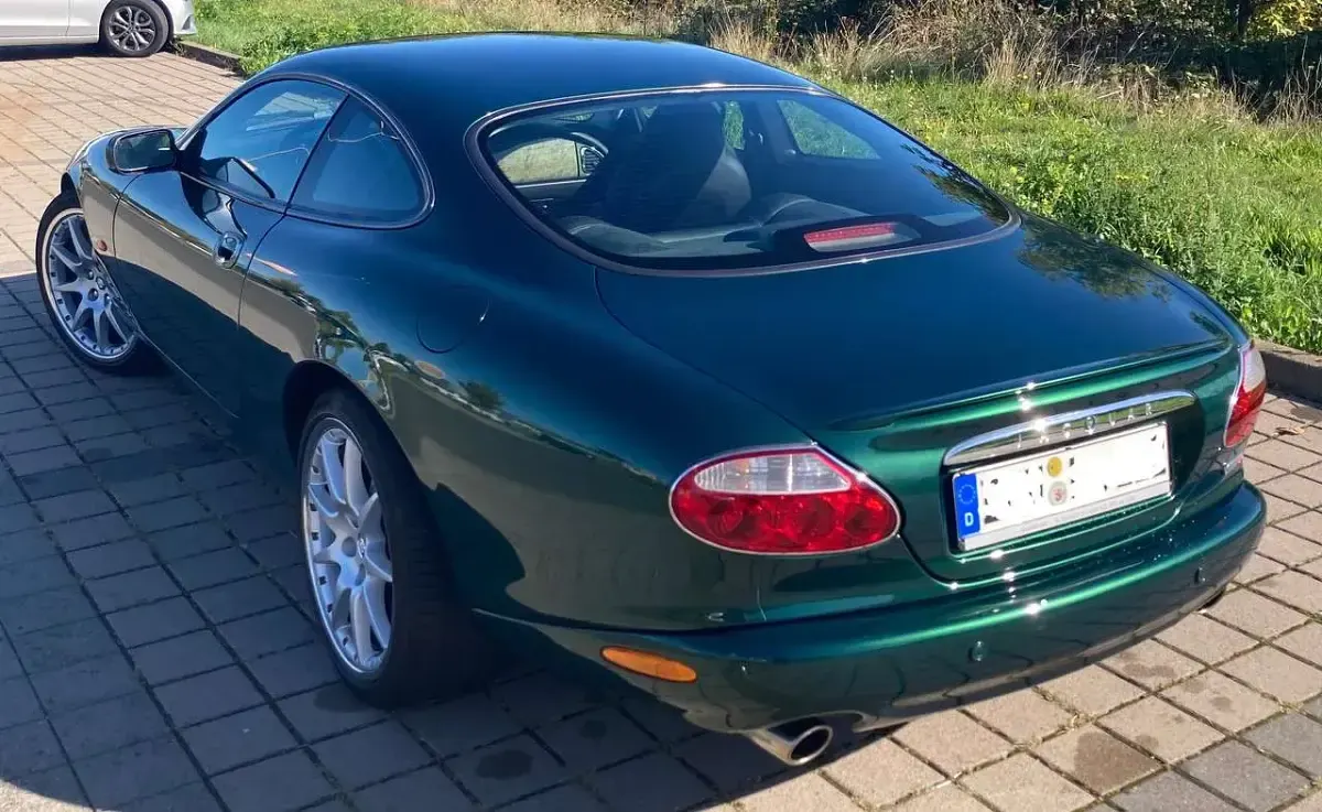 Gebraucht Jaguar XKR 396 PS (291 kW) 2002 Grün Coupé