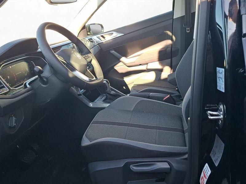 Gebraucht VW Polo Style 95 PS (69 kW) 2025 Deep black perleffekt Limousine