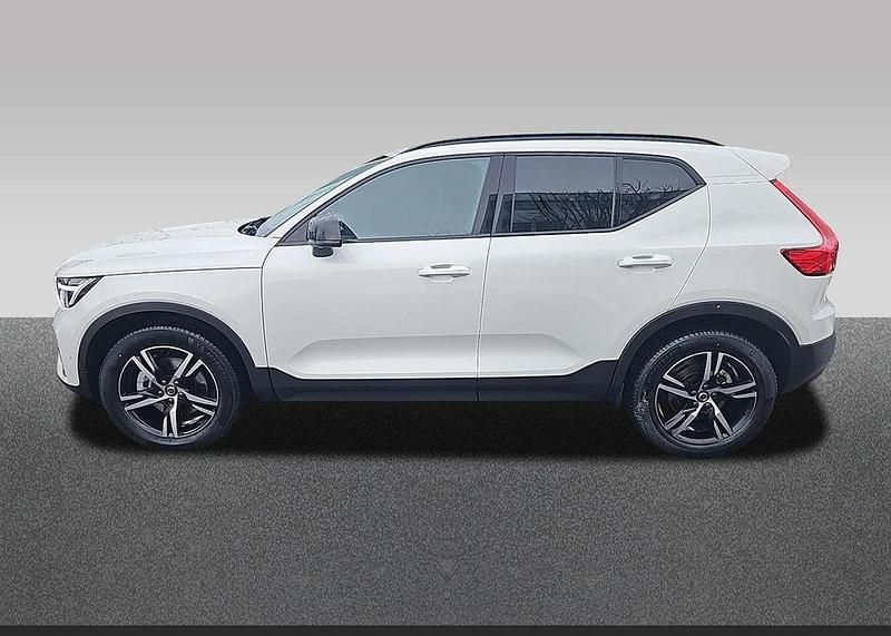 Gebraucht Volvo XC40 Plus 163 PS (119 kW) 2025 Weiß SUV