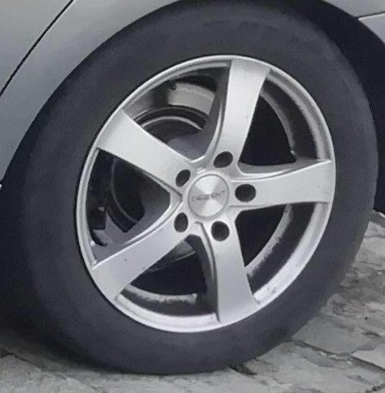 Gebraucht BMW 318 143 PS (105 kW) 2011 Silber Kombi