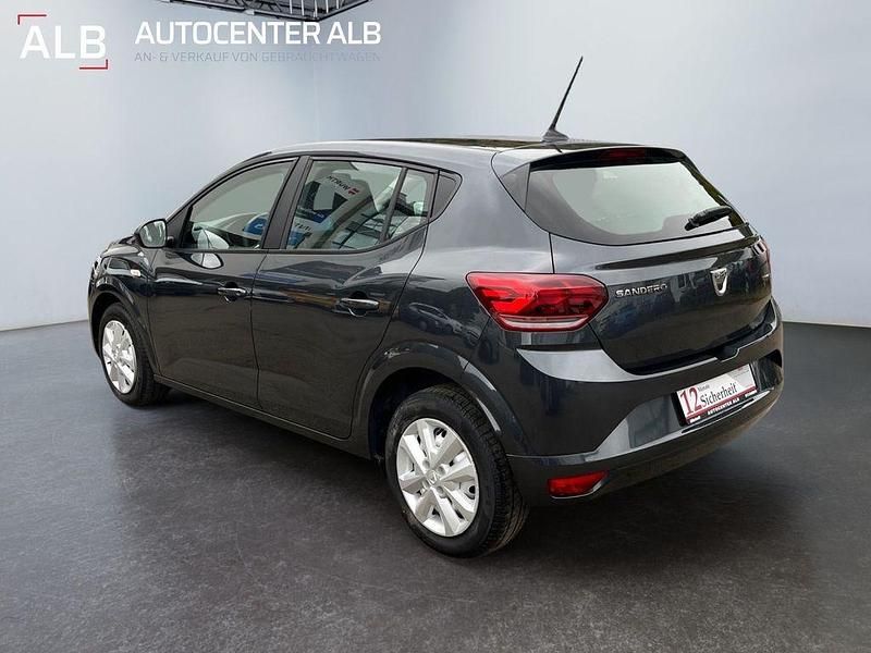 Gebraucht Dacia Sandero Comfort 67 PS (49 kW) 2021 Grau Kleinwagen