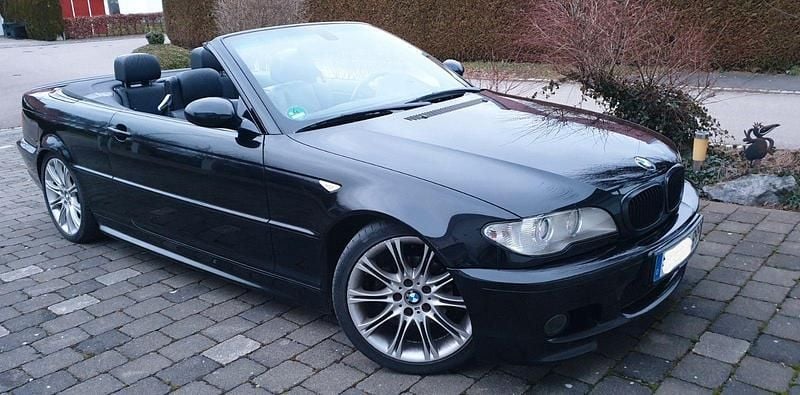 Gebraucht BMW 318 Cabriolet M Sport 143 PS (105 kW) 2004 Schwarz Cabrio