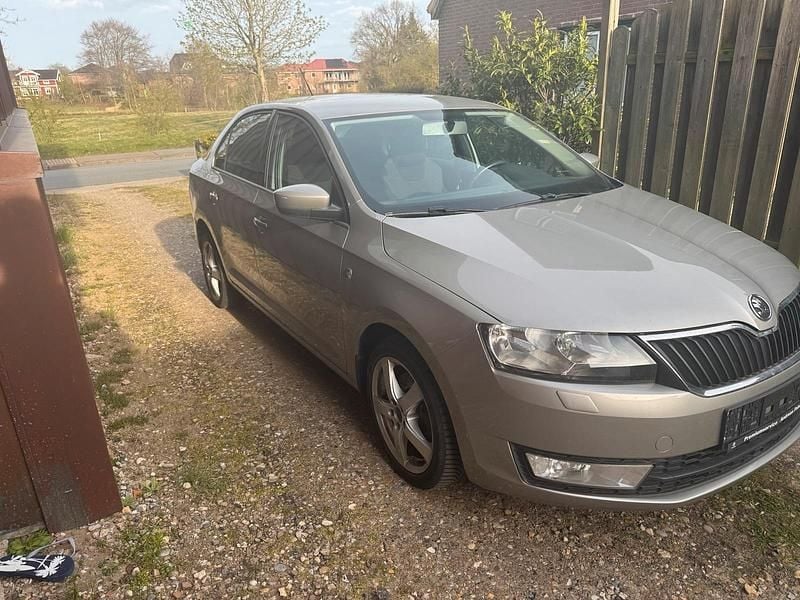 Second-hand Skoda Rapid 122 CP (89 kW) 2013 Argintiu Hatchback