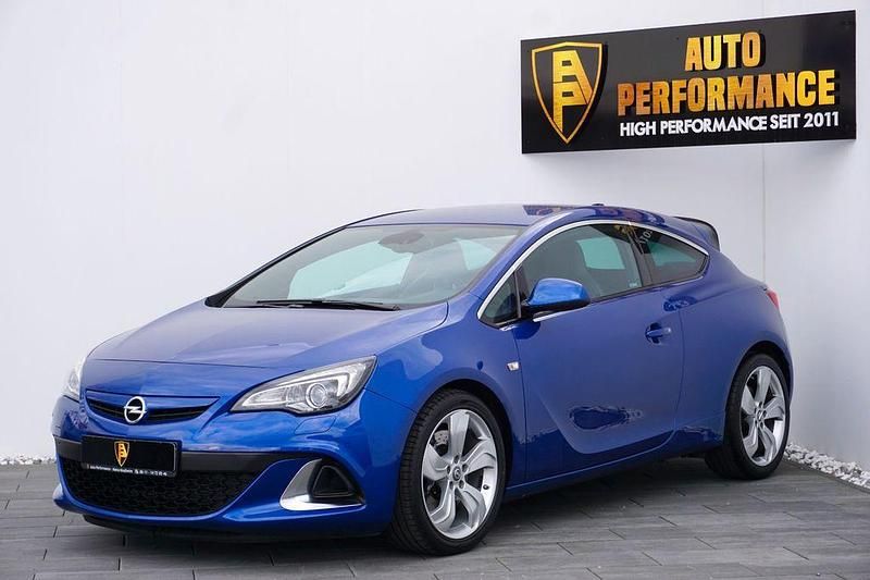 Blau Gebraucht 2017 Opel Astra GTC OPC Coupé | 17.800 € - Bild 1/4