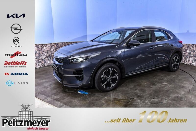 Grau Gebraucht 2020 Kia XCeed Spirit SUV | 23.490 € (Teuer) - Bild 1/4