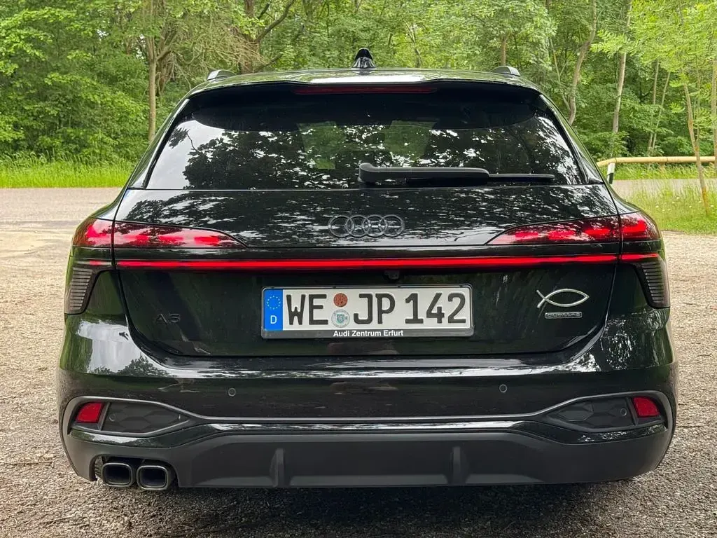 Gebraucht Audi A6 204 PS (150 kW) 2025 Schwarz Kombi