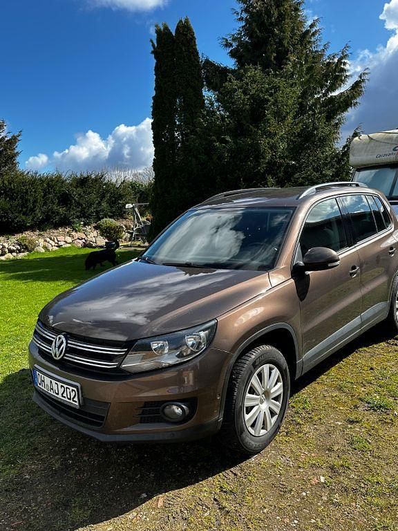 Gebraucht VW Tiguan 122 PS (89 kW) 2012 Schwarz SUV