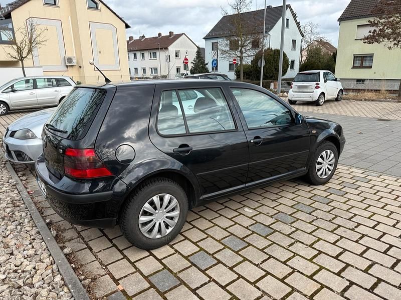 Gebraucht VW Golf III 101 PS (74 kW) 1999 Schwarz Kleinwagen