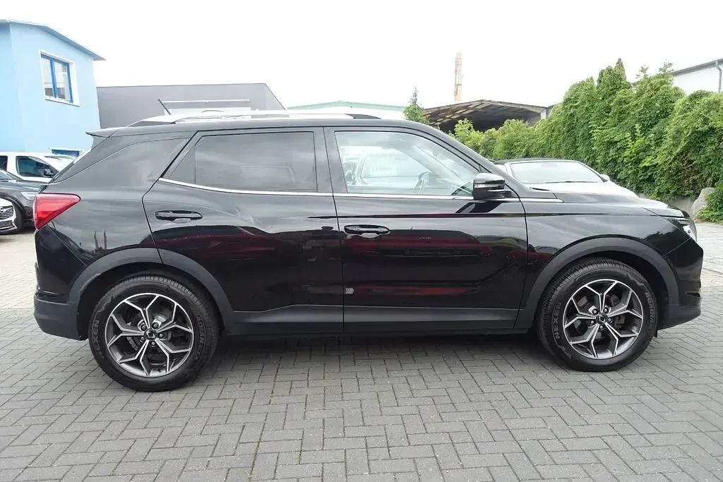 Gebraucht SsangYong Korando 136 PS (100 kW) 2019 Schwarz SUV
