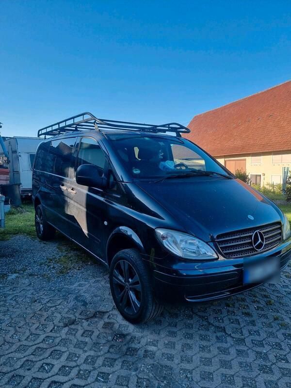 Schwarz Gebraucht 2007 Mercedes Vito Van / Kleinbus | 8.800 € - Bild 1/4