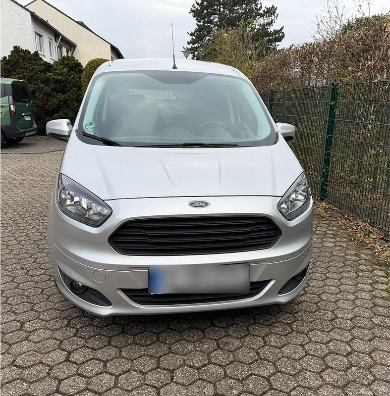 Gebraucht Ford Tourneo Courier 101 PS (74 kW) 2018 Silber Van / Kleinbus