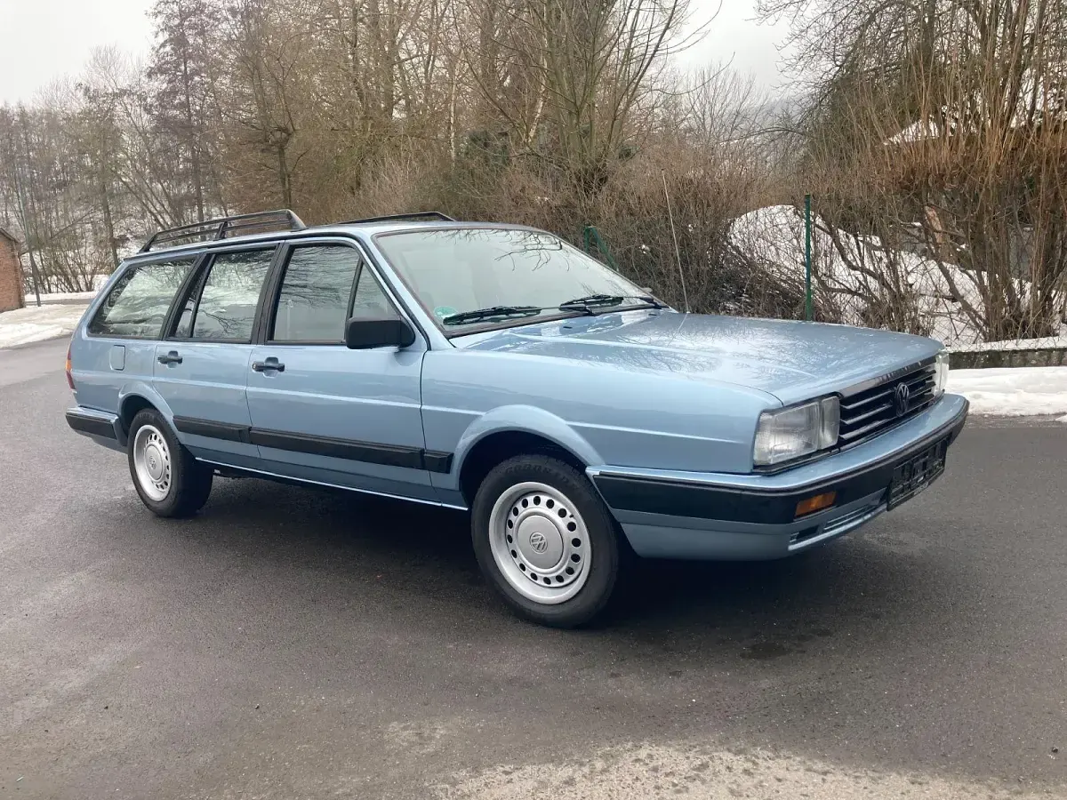 Gebraucht VW Passat 87 PS (63 kW) 1987 Blau Kombi