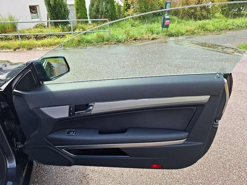 Gebraucht Mercedes E200 Elegance 184 PS (135 kW) 2012 Coupé