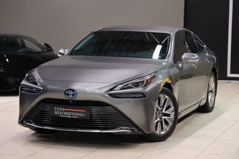 Grau Gebraucht 2022 Toyota Mirai Executive Limousine | 11.500 € (Superpreis) - Bild 1/4