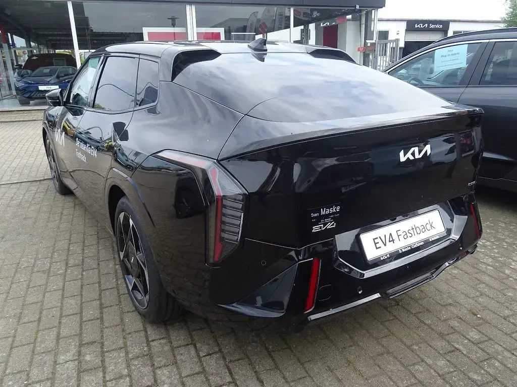Ny Kia EV4 GT-Line 150 kW (204 HK) 2026 Sort Sedan