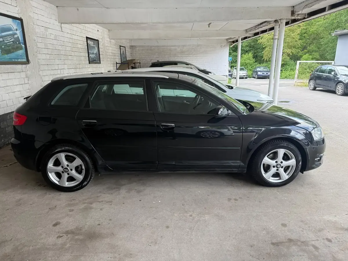 Gebraucht Audi A3 125 PS (91 kW) 2011 Schwarz Kleinwagen