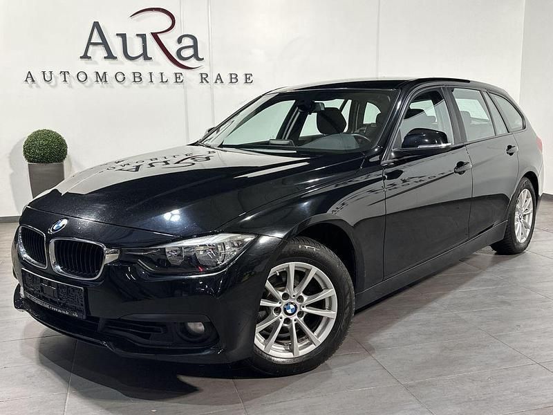 Schwarz Gebraucht 2016 BMW 320 Sport Line Kombi | 6.989 € - Bild 1/4