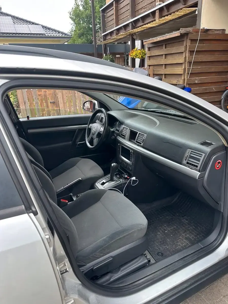Gebraucht Opel Vectra 150 PS (110 kW) 2005 Silber Kombi
