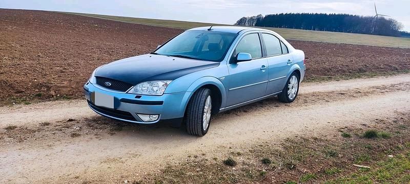 Blau Gebraucht 2004 Ford Mondeo Limousine | 1.599 € (Fairer Preis) - Bild 1/4