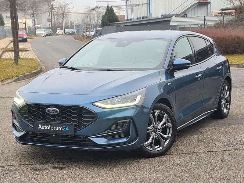 Gebraucht Ford Focus ST-Line 125 PS (91 kW) 2023 Blau Limousine